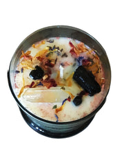 Load image into Gallery viewer, BOURBON NIGHTS CRYSTAL SOY CANDLE